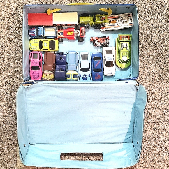 Vintage 1976 Matchbox Carry Case - Picture 2 of 8